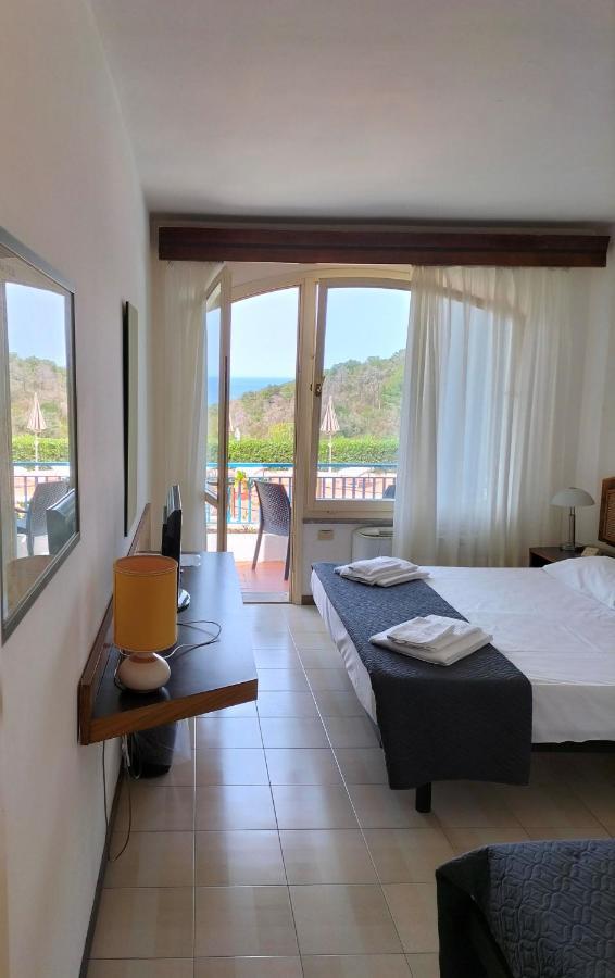 بورتوفيرّايو Hotel Horizon Elba المظهر الخارجي الصورة